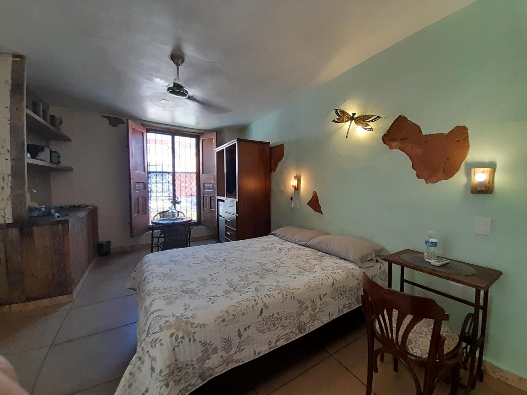 Aguacate Suites Mazatlán Exteriör bild