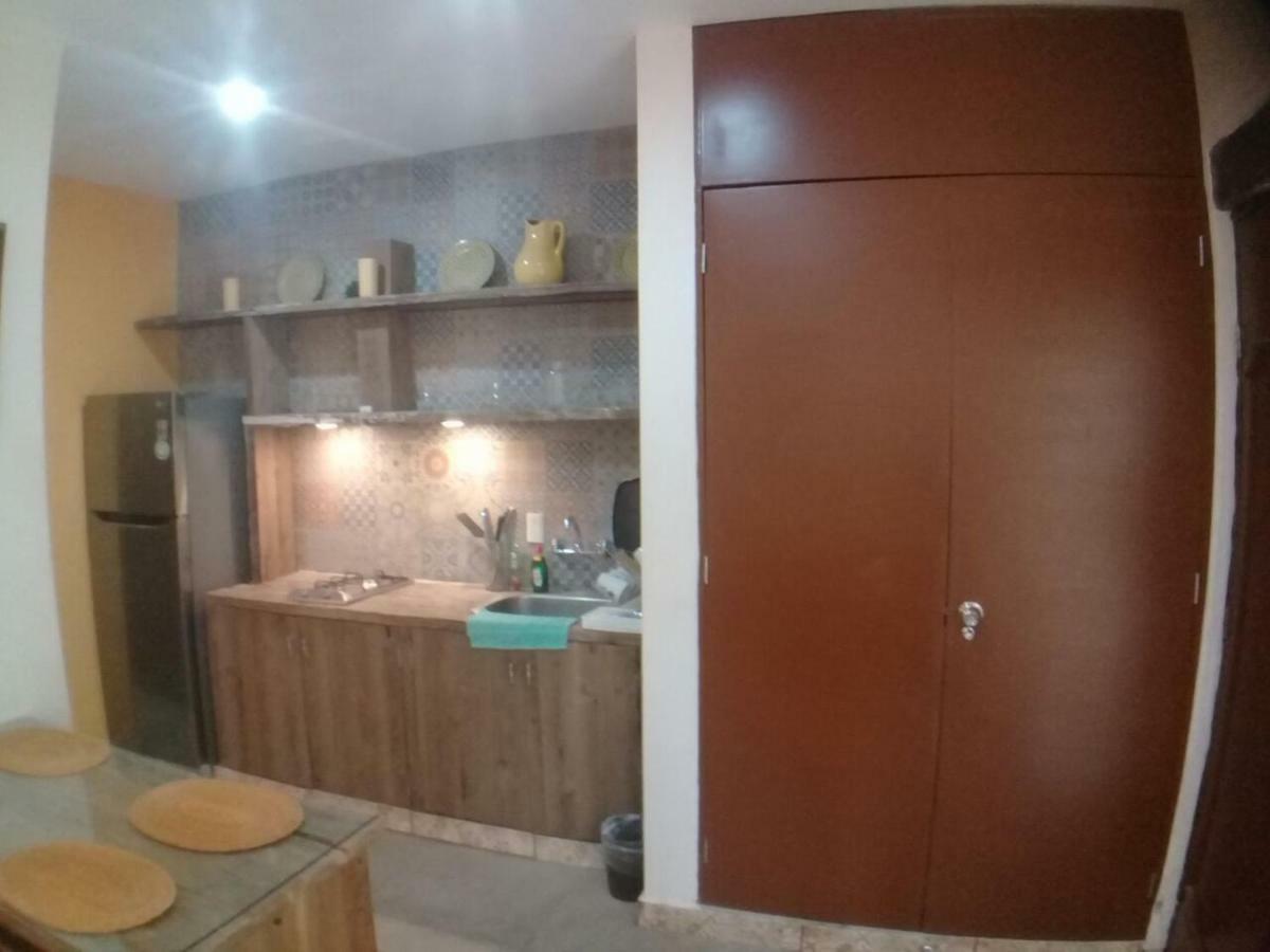 Aguacate Suites Mazatlán Exteriör bild